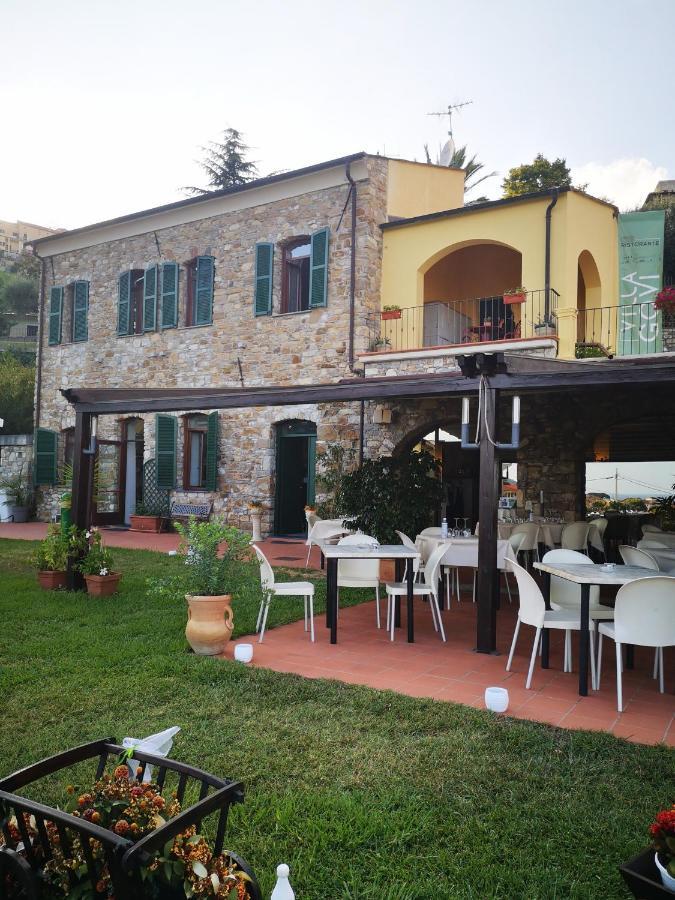 Villa Govi Diano Castello Kültér fotó