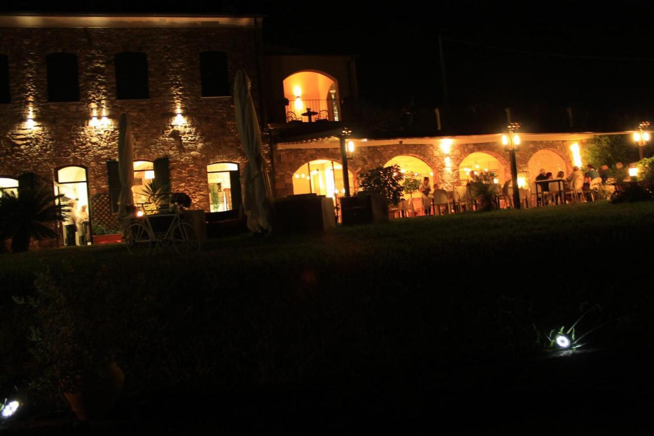 Villa Govi Diano Castello Kültér fotó
