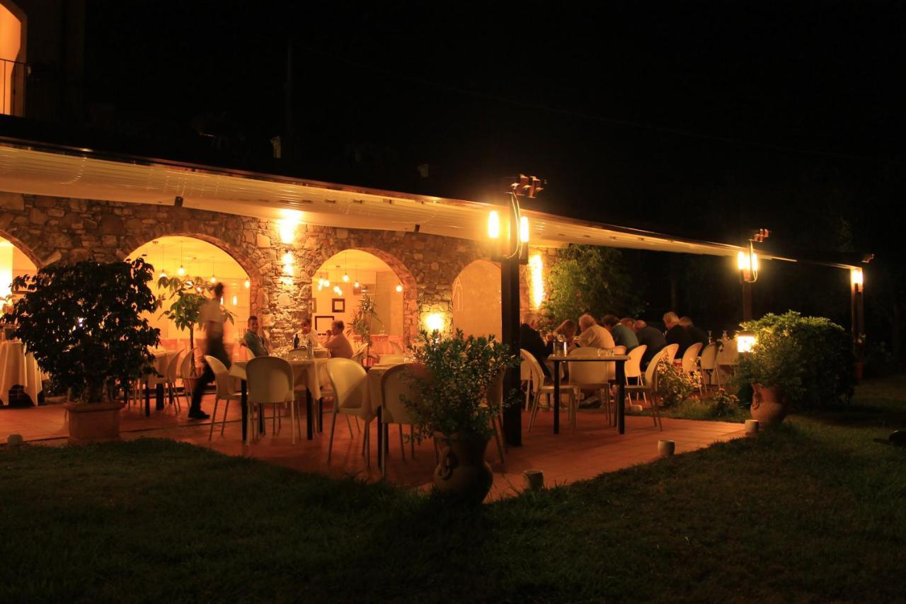 Villa Govi Diano Castello Kültér fotó