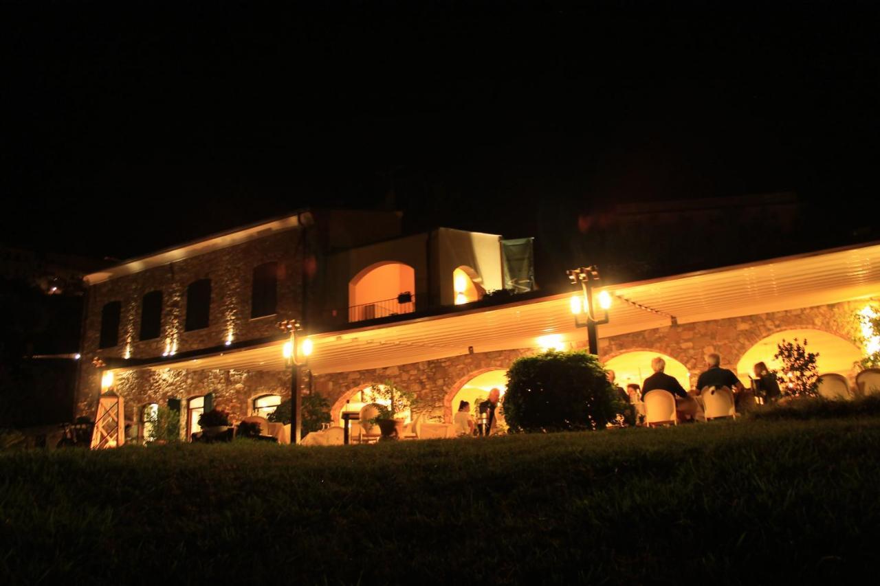 Villa Govi Diano Castello Kültér fotó